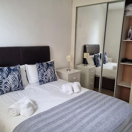 Stunning 2 Bed/2 Bath Flat In Waterloo, London Londres Exterior foto